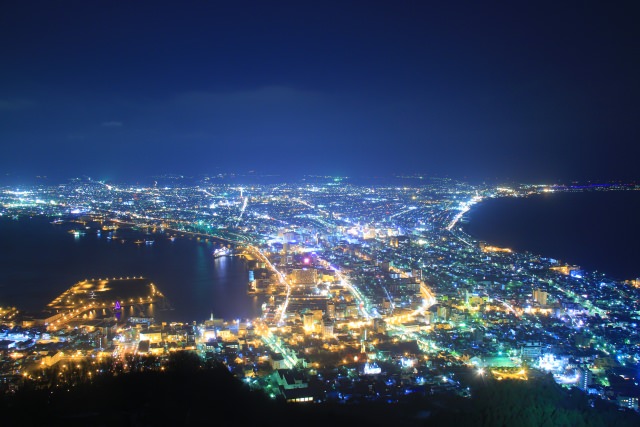 3. 享受北海道最頂級的夜景-「函館山」
