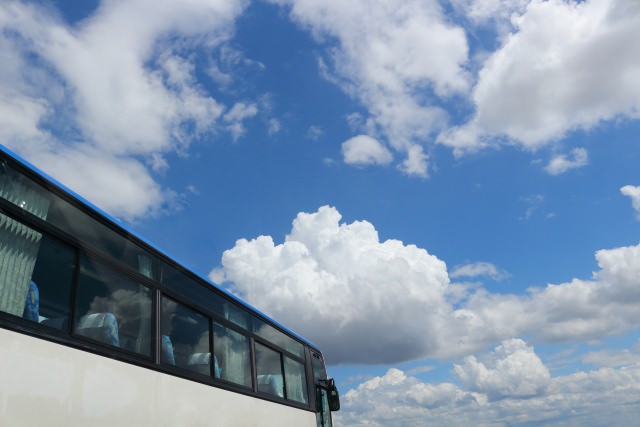 想用比較優惠的方式上山的話「函館山登山公車」