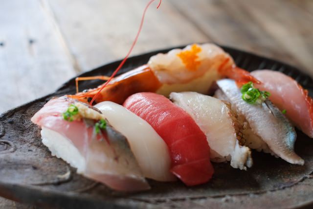 日本沖繩縣在地人推薦的必吃10大人氣好吃壽司店！