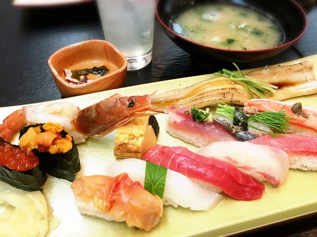 北海道小樽在地人推薦的必吃10大人氣好吃壽司店！