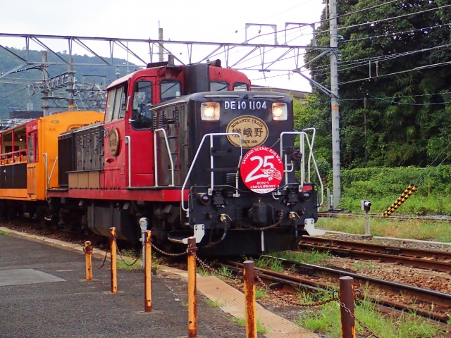 6. 不管何時都能乘著風來的復古的體驗「嵯峨野遊覽小火車」