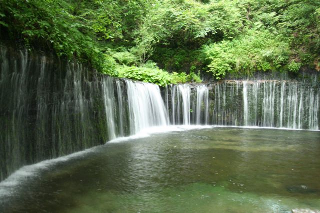 4. 輕井澤中魅惑人心的觀光景點「白糸瀑布」