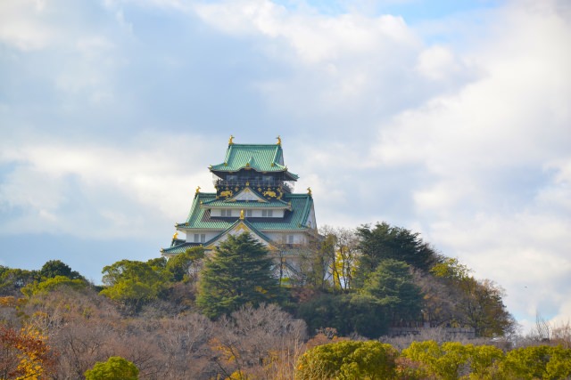 9. 提到大阪的觀光景點就是此！紅葉也非常推薦！「大阪城公園」