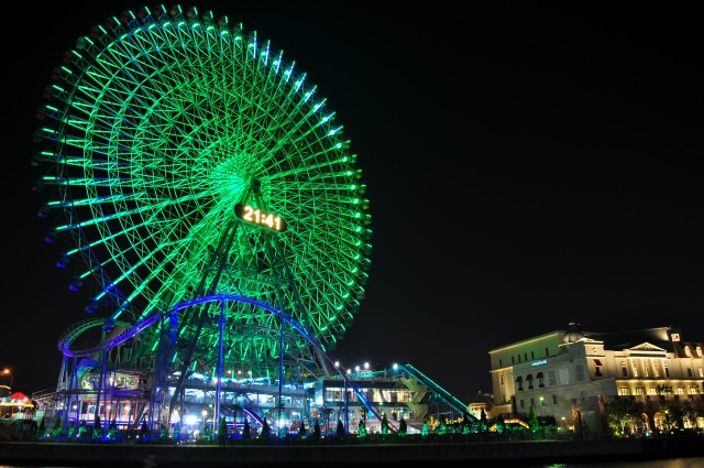 1. 說到橫濱的夜景便是這裡了！跟另一半前往時必去的浪漫景點「YOKOHAMA Cosmo World」